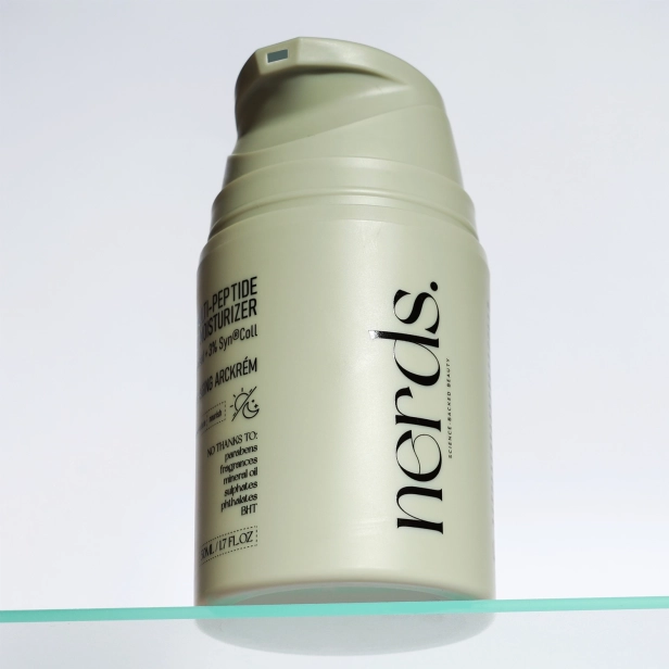 pol_pl_NERDS-Multi-Peptide-Smart-Aging-Moisturizer-2-Argireline-Amplified-3-Syn-Coll-Peptydowy-Krem-Przeciwstarzeniowy-50ml-26020_2.webp