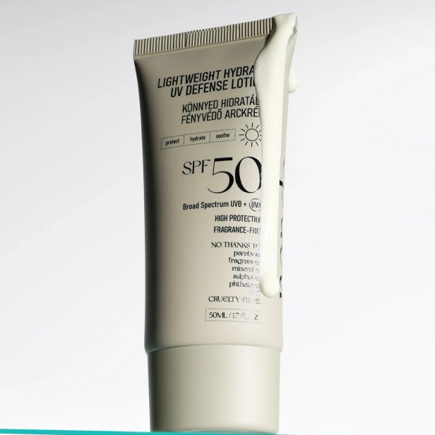 pol_pl_NERDS-Lightweight-Hydrate-UV-Defense-Lotion-SPF50-Nawilzajacy-Krem-Przeciwsloneczny-SPF50-50ml-26022_1.webp