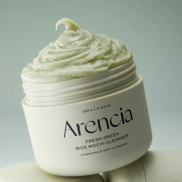 Arencia_Fresh_Green_Rice_Mochi_Cleanser_120g_shot.webp