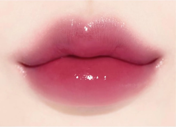 c6b87e22-070c-4752-9f95-9990eeb64d92_i-laka-fruity-glam-tint-nawilzajacy-tint-do-ust-113-pleasure-4-5g.webp