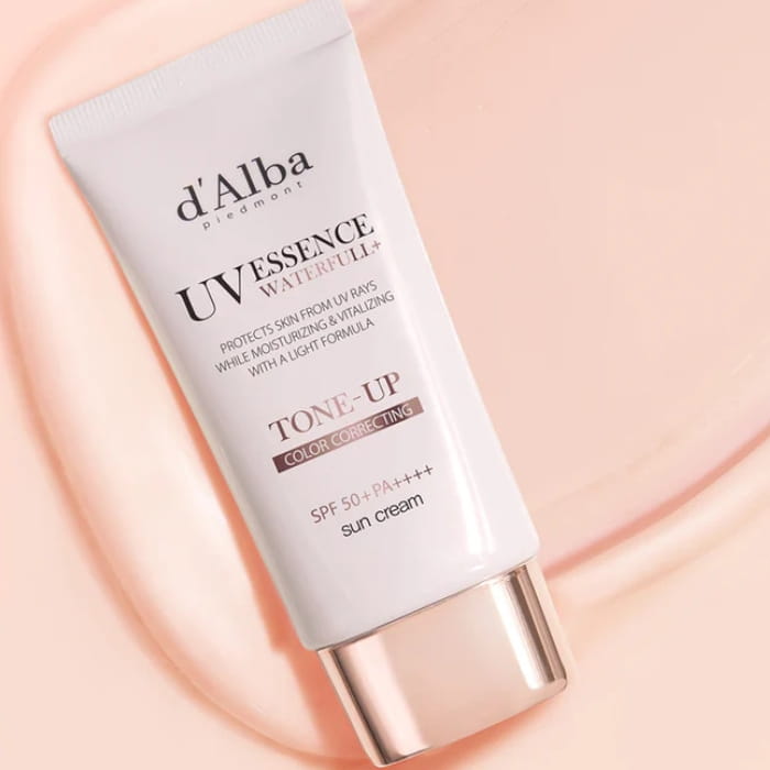 dAlba-Waterfull-Tone-Up-Sunscreen-SPF-50-4.jpg