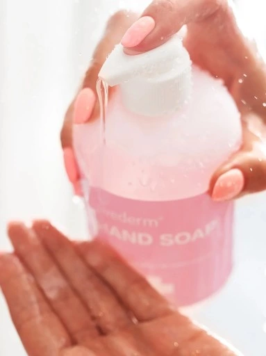 Mydlo-w-plynie-do-rak-z-gliceryna-nawilzajace-Swederm-Hand-Soap-500-ml-EAN-GTIN-5905669134767.webp