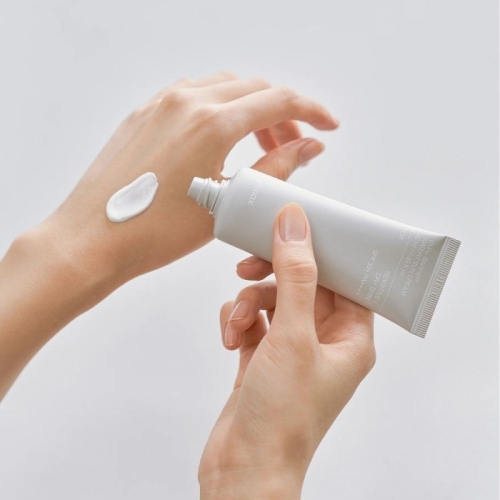 celimax-dual-barrier-lekki-krem-nawilzajacy-spf50-z-ceramidami-40-ml.jpg