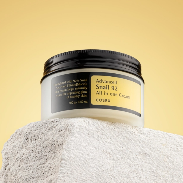 pol_pl_COSRX-Advanced-Snail-92-All-in-One-Cream-Wszechstronny-Krem-ze-Sluzem-Slimaka-100g-1200_2.webp