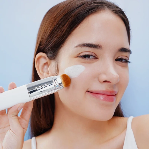 ELROEL-Blanc-Cover-Cream-stick-koreshop-3.webp
