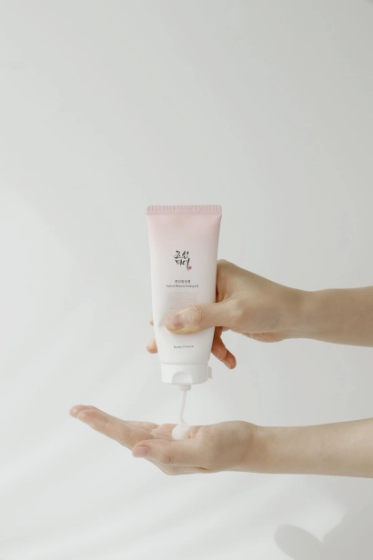 12328-BEAUTY-OF-JOSEON-Apricot-Blossom-Peeling-Gel-100ml-Texture-8809738312872.jpg