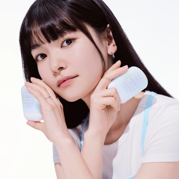 pol_pl_COSRX-Airy-Light-Invisible-Sun-Stick-SPF50-PA-Filtr-w-Sztyfcie-19g-25366_4.webp