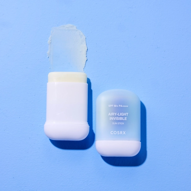 pol_pl_COSRX-Airy-Light-Invisible-Sun-Stick-SPF50-PA-Filtr-w-Sztyfcie-19g-25366_2.webp
