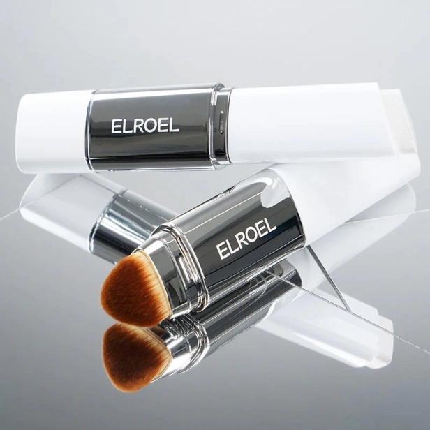 186217_800x800_ELROEL_-_Blanc_Cover_Cream_Stick_-_Stick_Foundation_-_Podk_ad_w_sztyfcie_-_13_g_2_.jpg